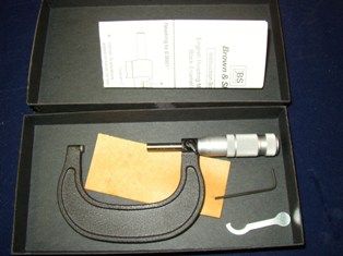 Brown & Sharpe Micrometer 2-3"